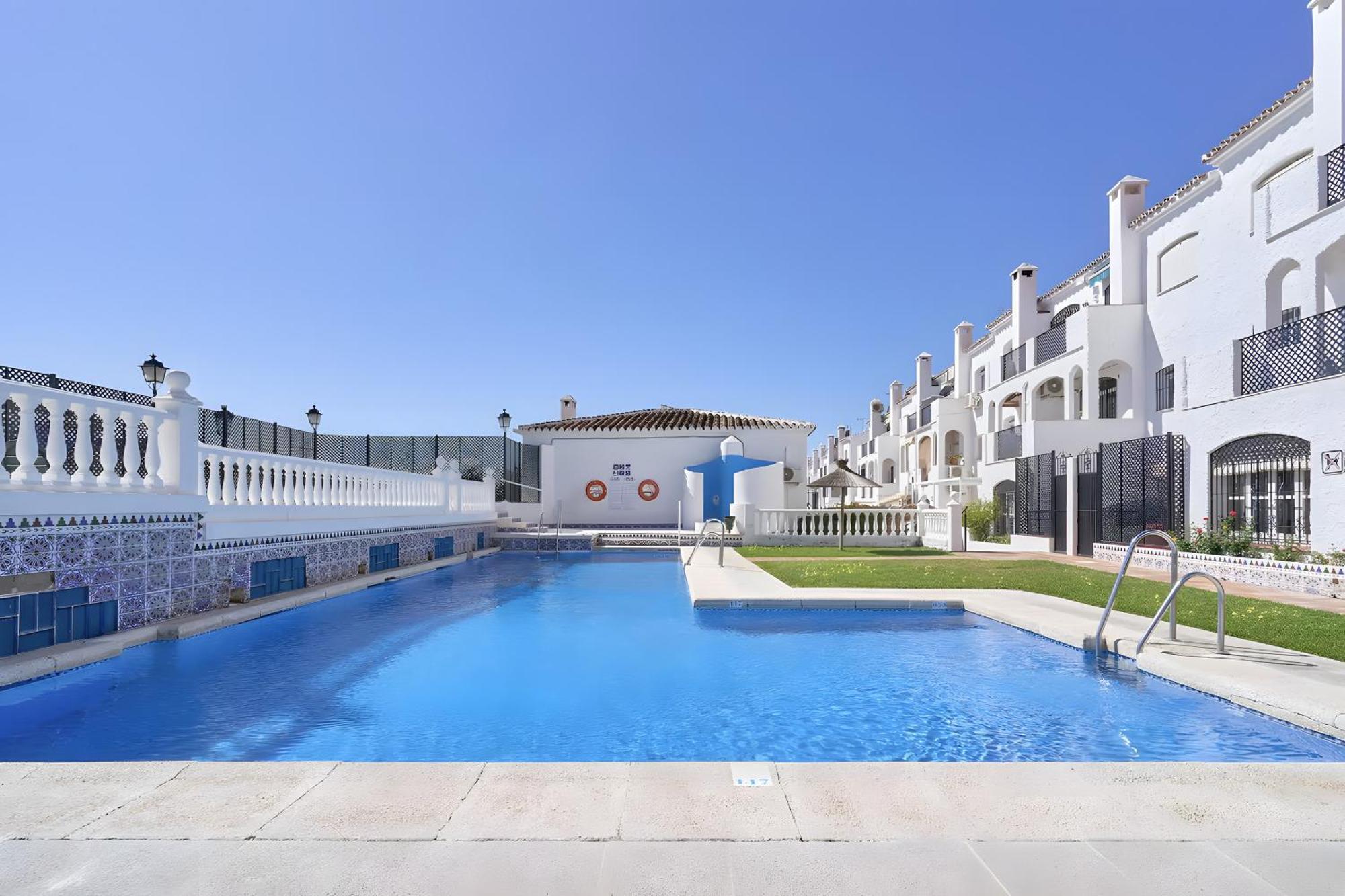 Casa Lena Town House With Pool Villa Nerja Exterior photo